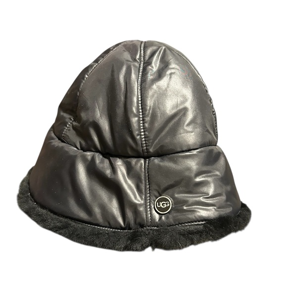 UGG Accessories - UGG Australia Black Quilted Puffer Hat Faux Fur Trim OS Winter Y2K Ski